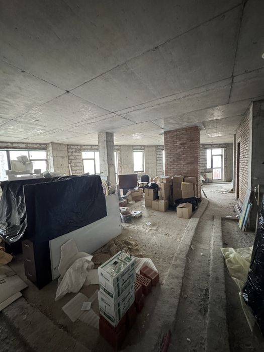 137 тыс.$ Квартира в центре 137 м2/ Три спальни/ Авантаж