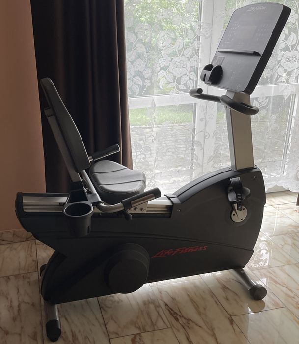 Rower stacjonarny poziomy Life Fitness Lifecycle