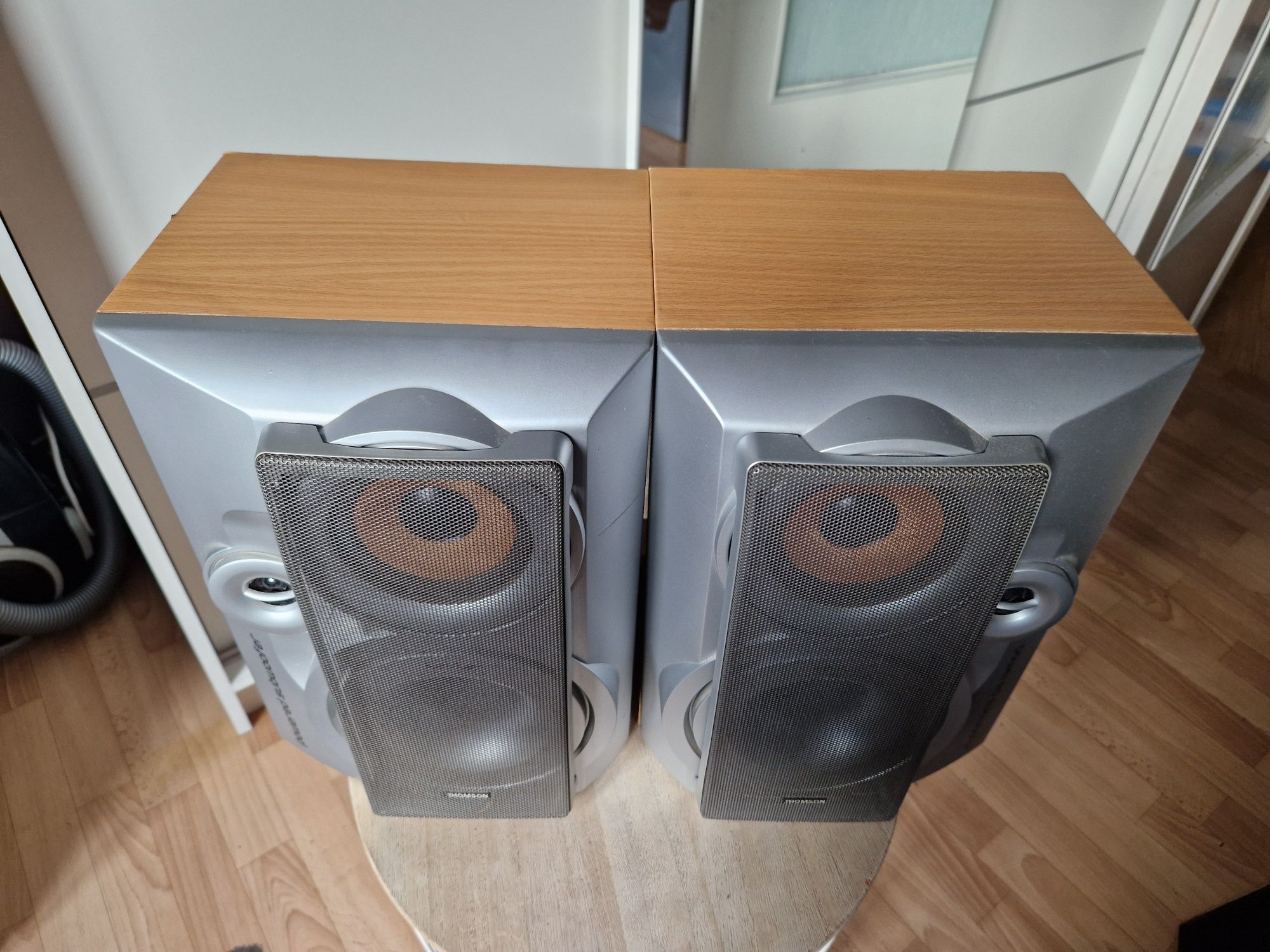 Kolumny Thomson A4900