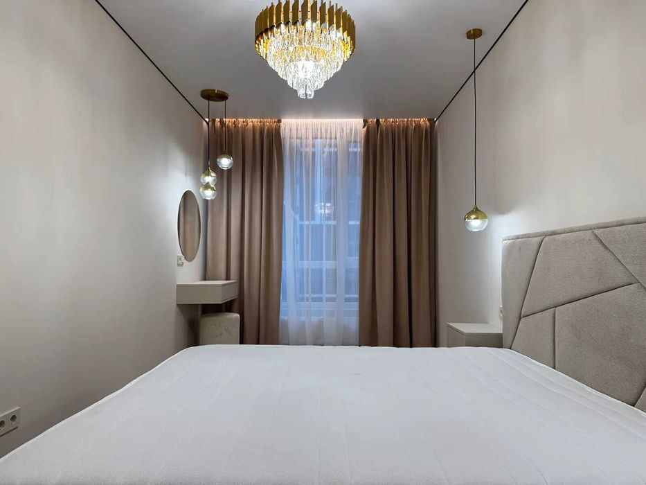 Терміново! Укомплектована двокімнатна поблизу ТРЦ "Veles Mall"