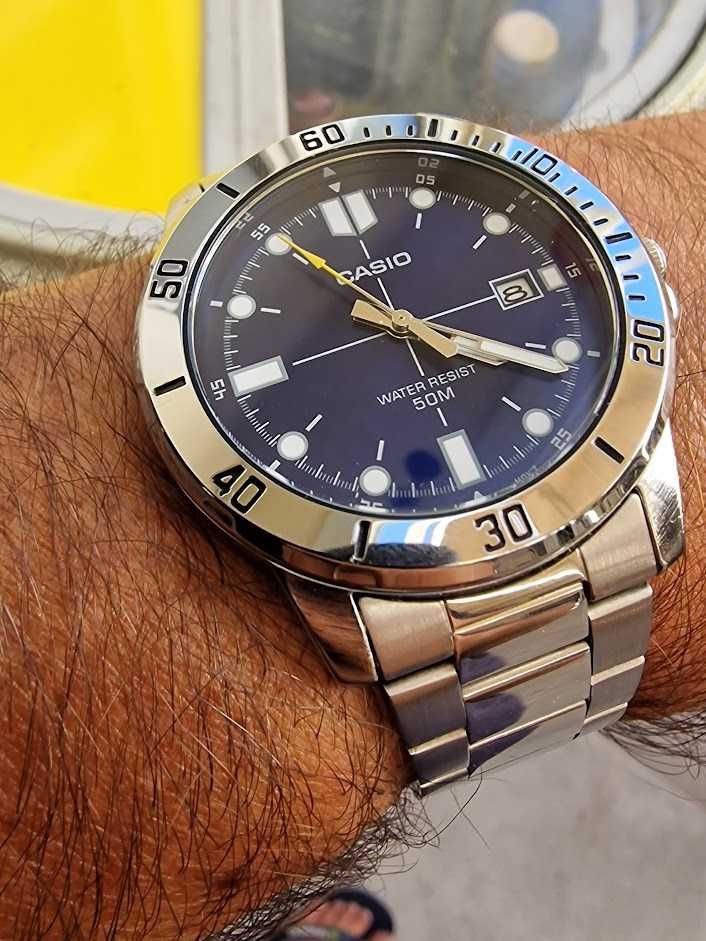 Casio MTP VD01D Azul - Como novo