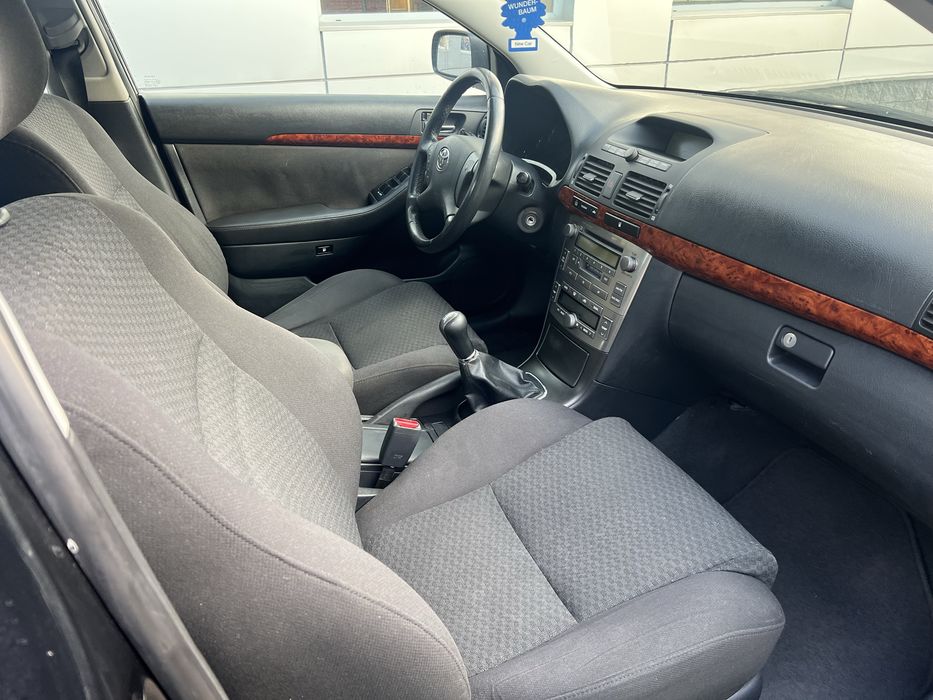 Toyota Avensis T25 2.0 Benzyna Manual Zadbana