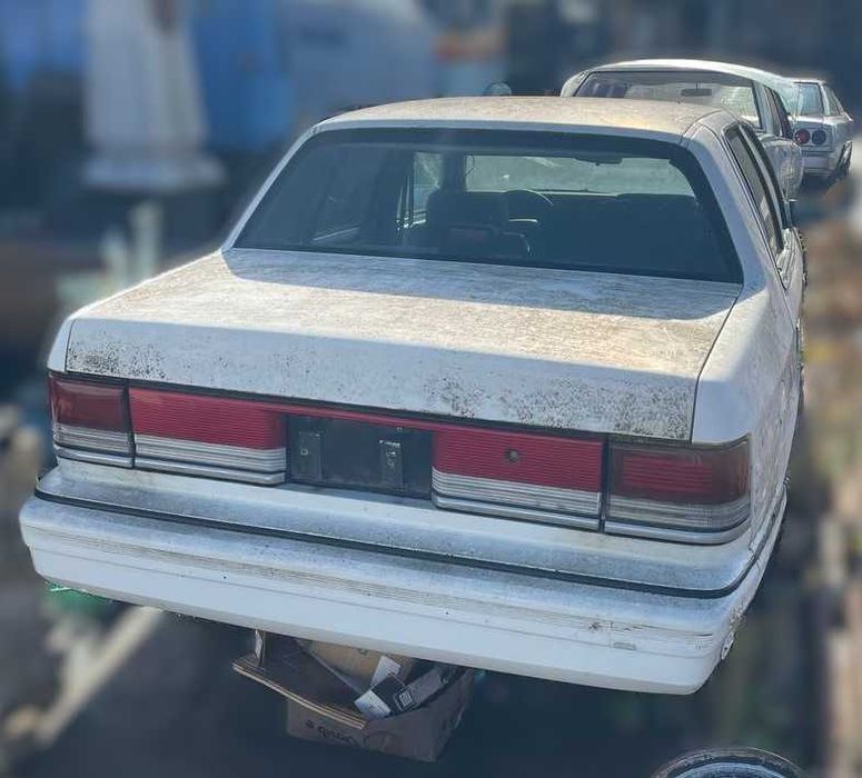 Plymouth Acclaim Base 1991 рік 2.5 бензин двигун