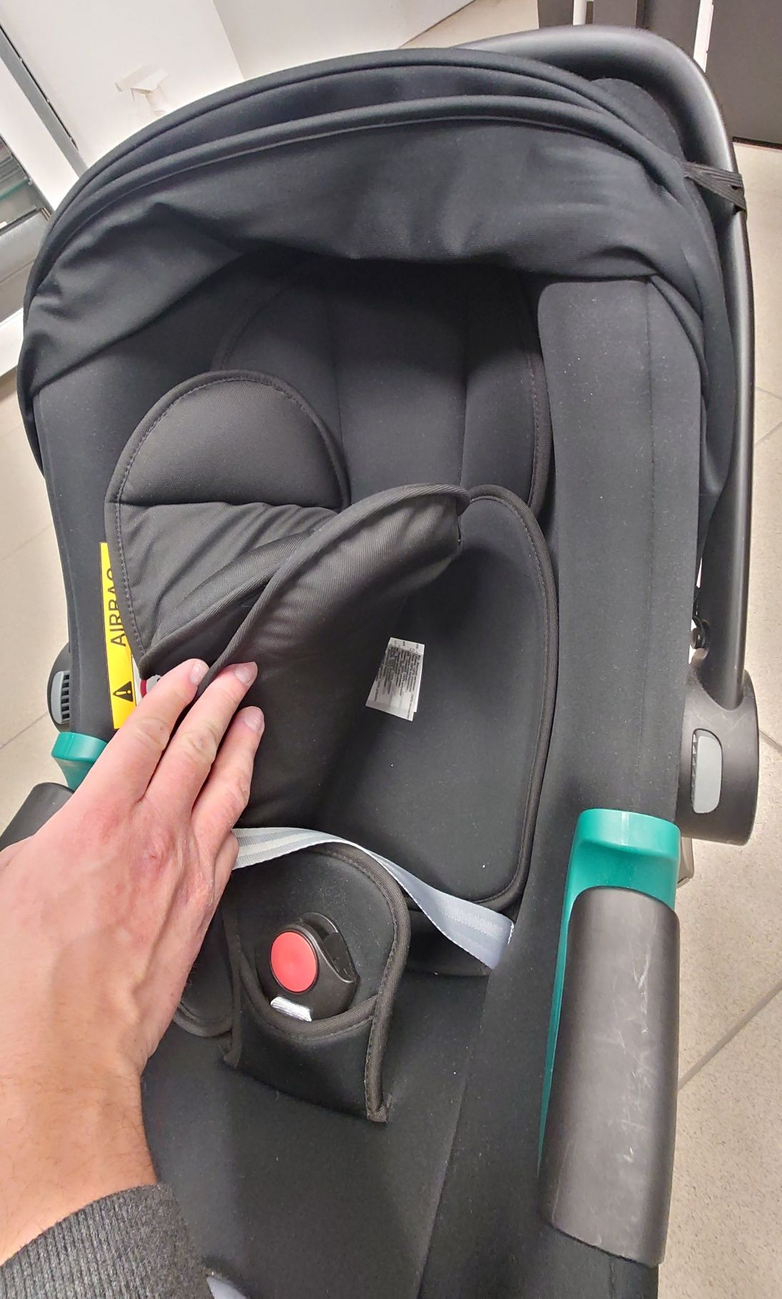 Fotelik nosidełko Britax Romer Baby Safe 3 i-Size dziecko samochód