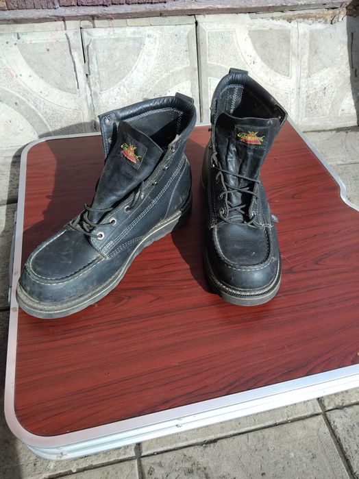 Робочі черевики Thorogood