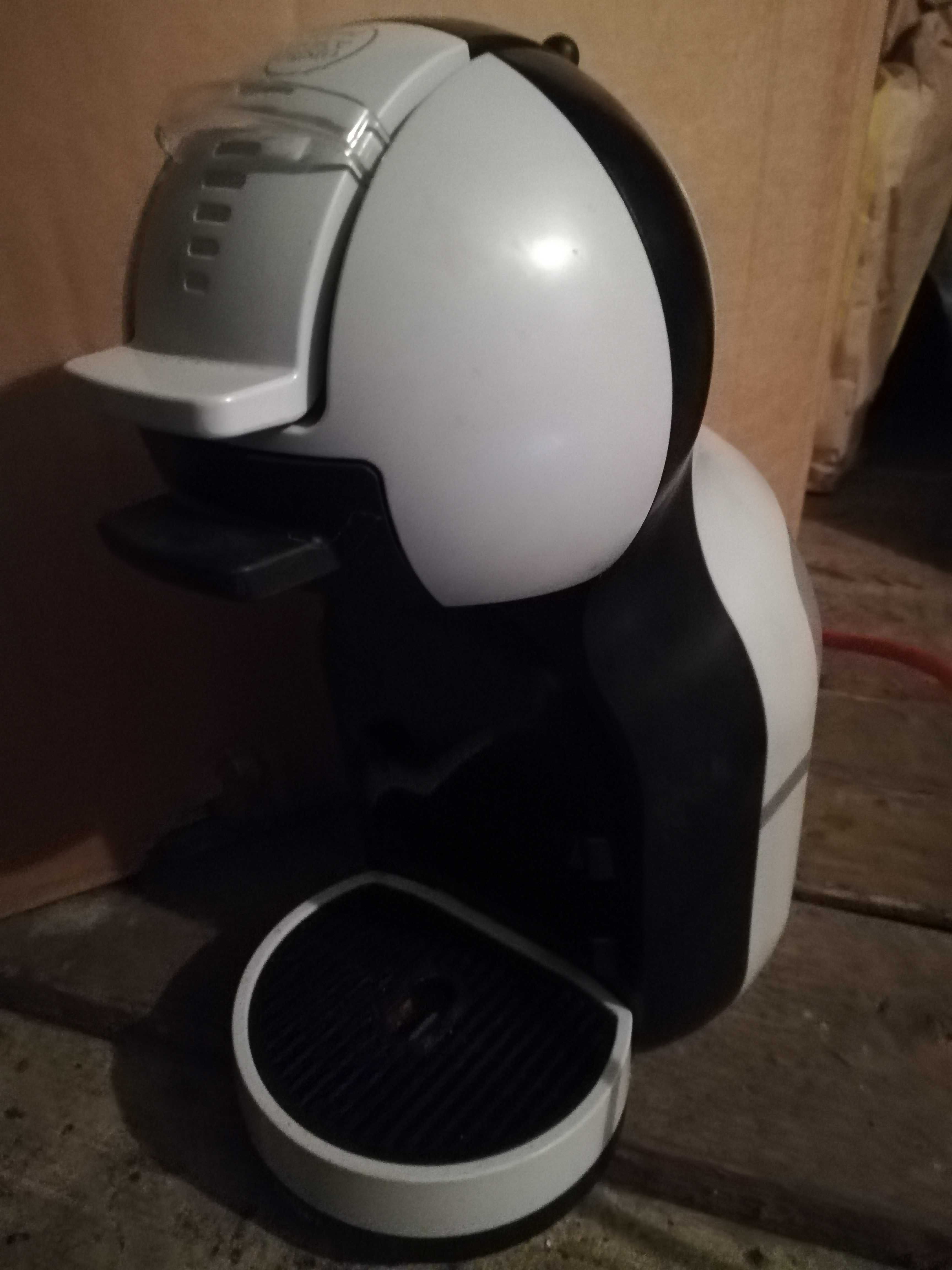 Ekspres do kawy nescafe dolce gusto na kapsulki