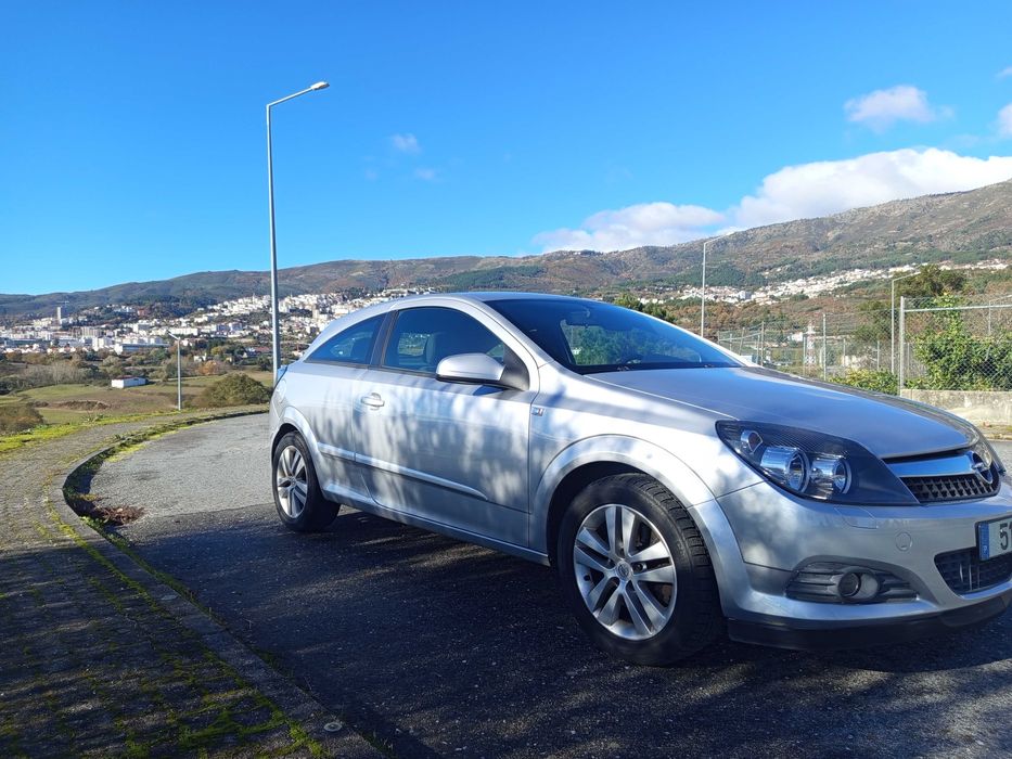 Opel Astra GTC 1.7