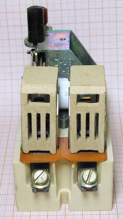 Wyłącznik 3A 220V 50Hz N 102L FAEL wyzwalacz termiczny 2A [LL]