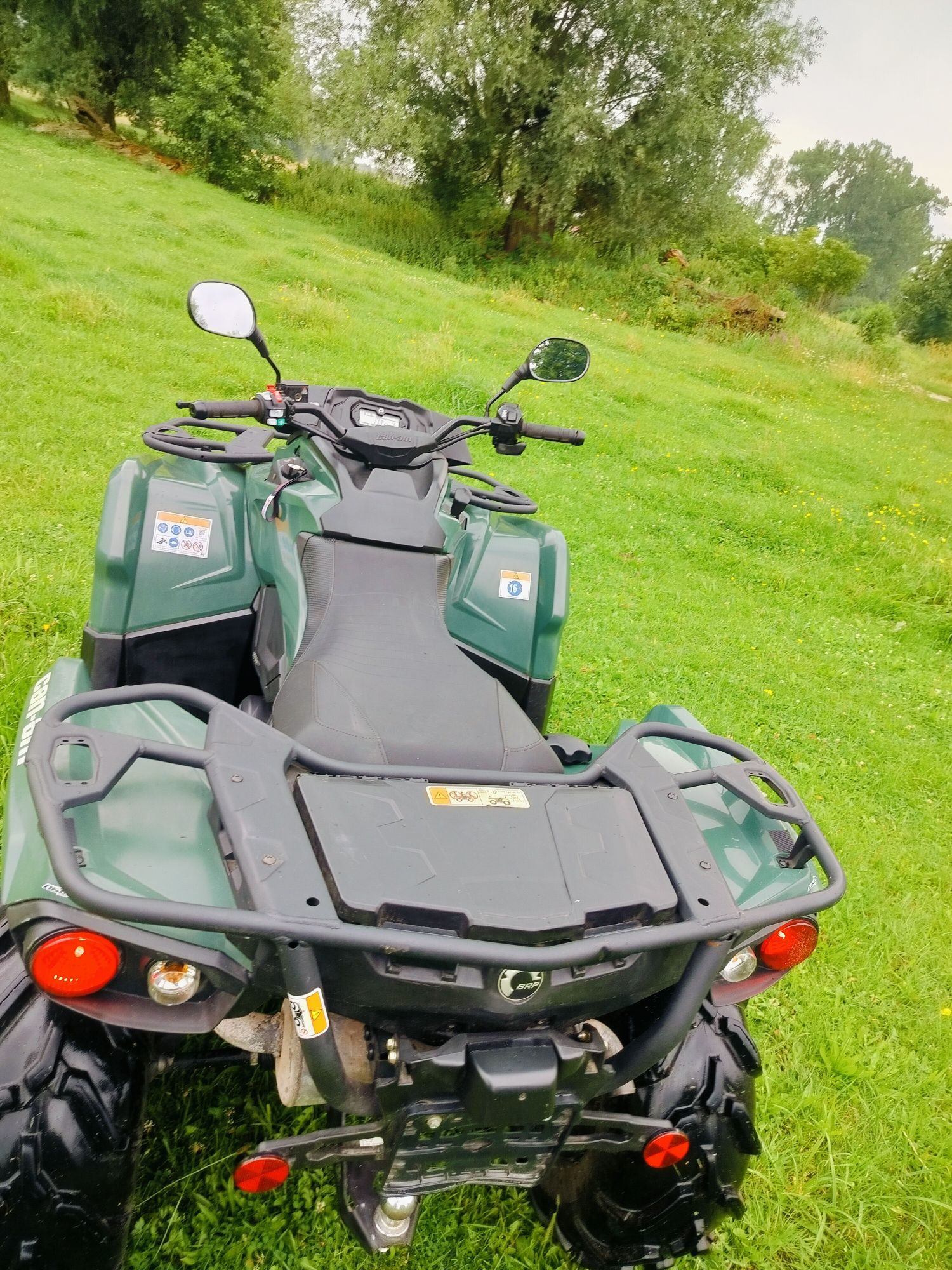 Sprzedam Quada CAN-AM OUTLANDER 450 pojemność 2022  rok !! zarejestrow