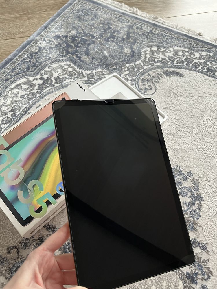 Samsung Galaxy Tab S5е 64Gb Gold