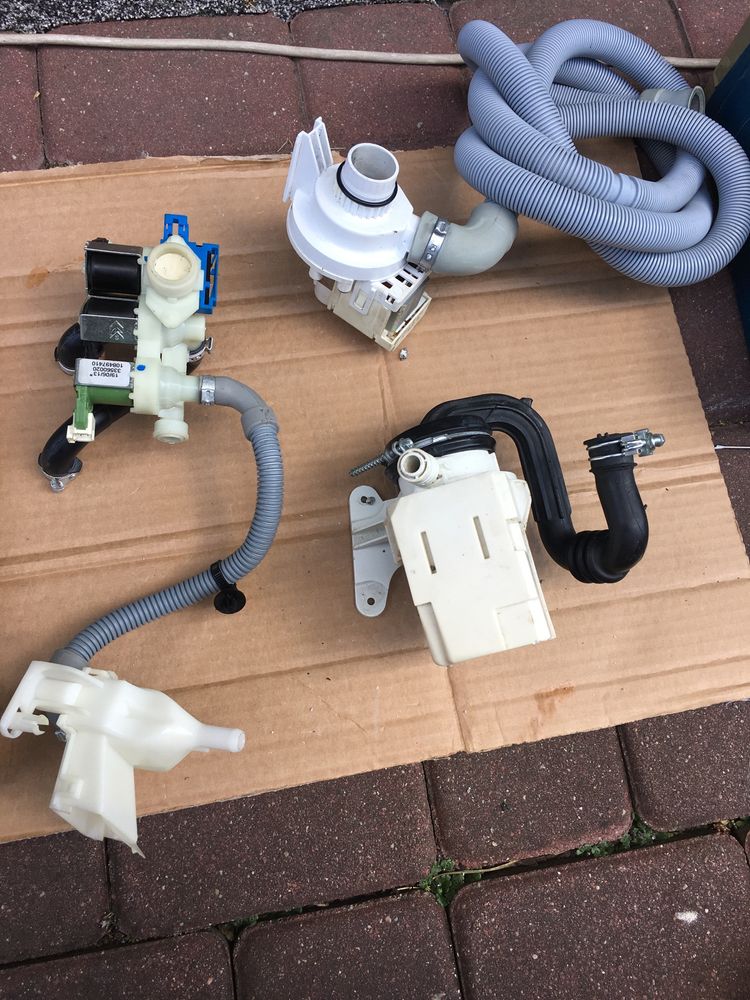 Pompa pralki electrolux ewt1367 vdw cała na części
