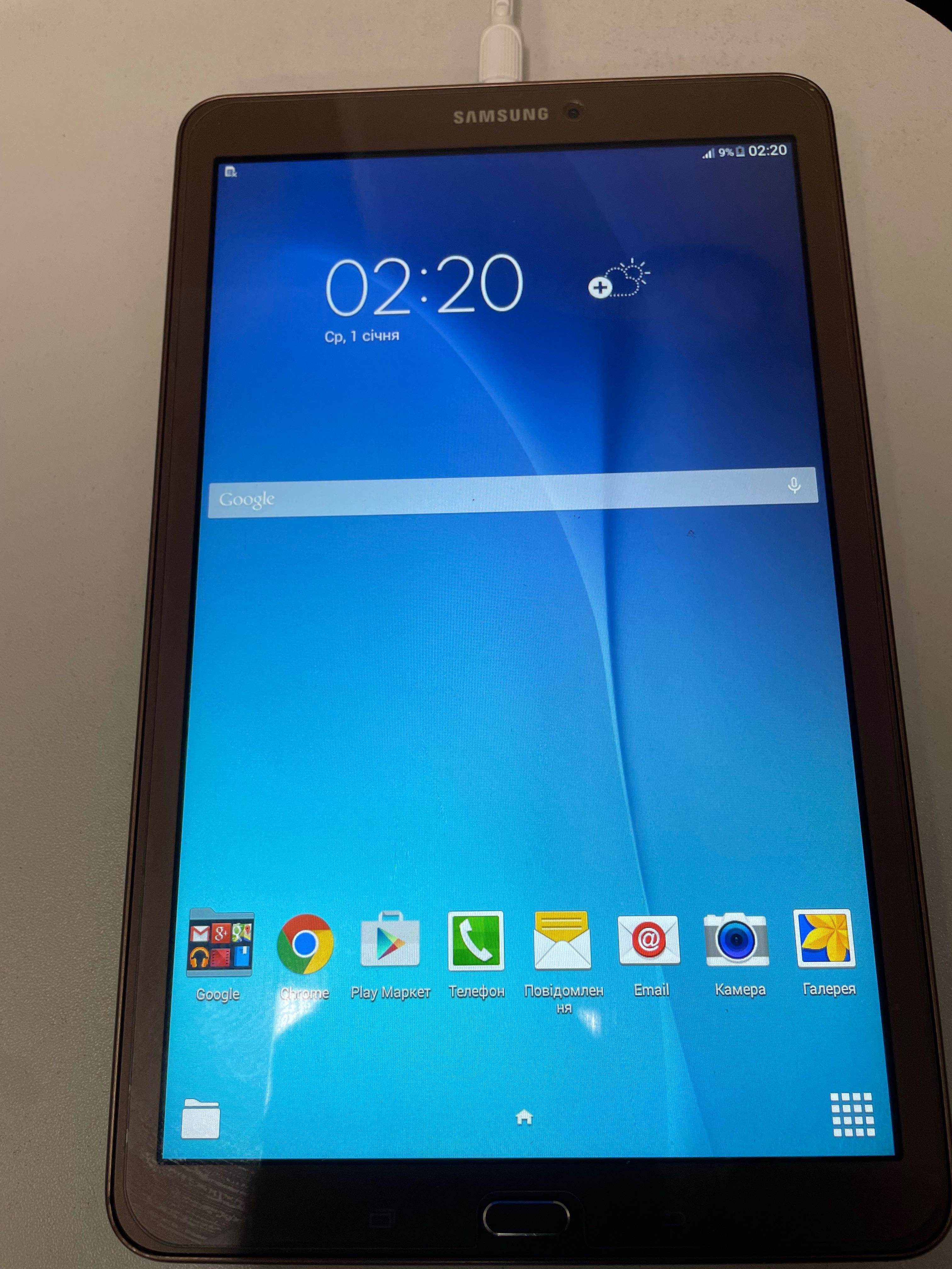 Планшет Samsung Tab E
