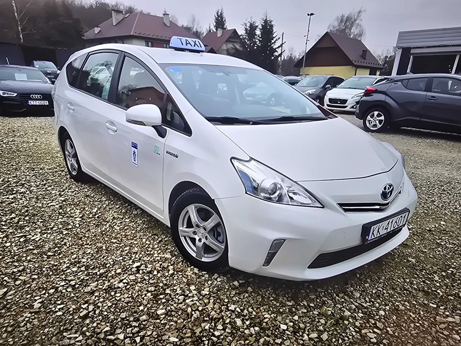 Toyota Prius Plus 7 osób Wynajem Bolt Uber Free Now Kraków