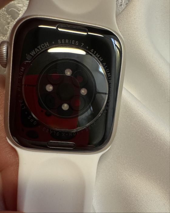 Смарт-годинник Apple Watch Series 7 41mm