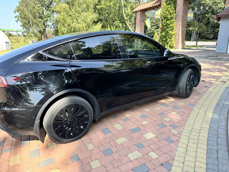 Tesla model Y long range  2022