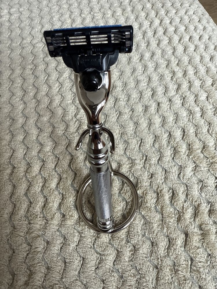 Haryali London maszynka do gilenia na wklady Gillette mach 3