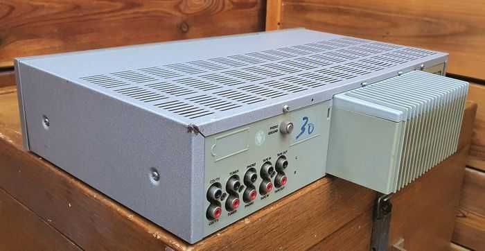 Philips - FA154 - Amplificador integrado