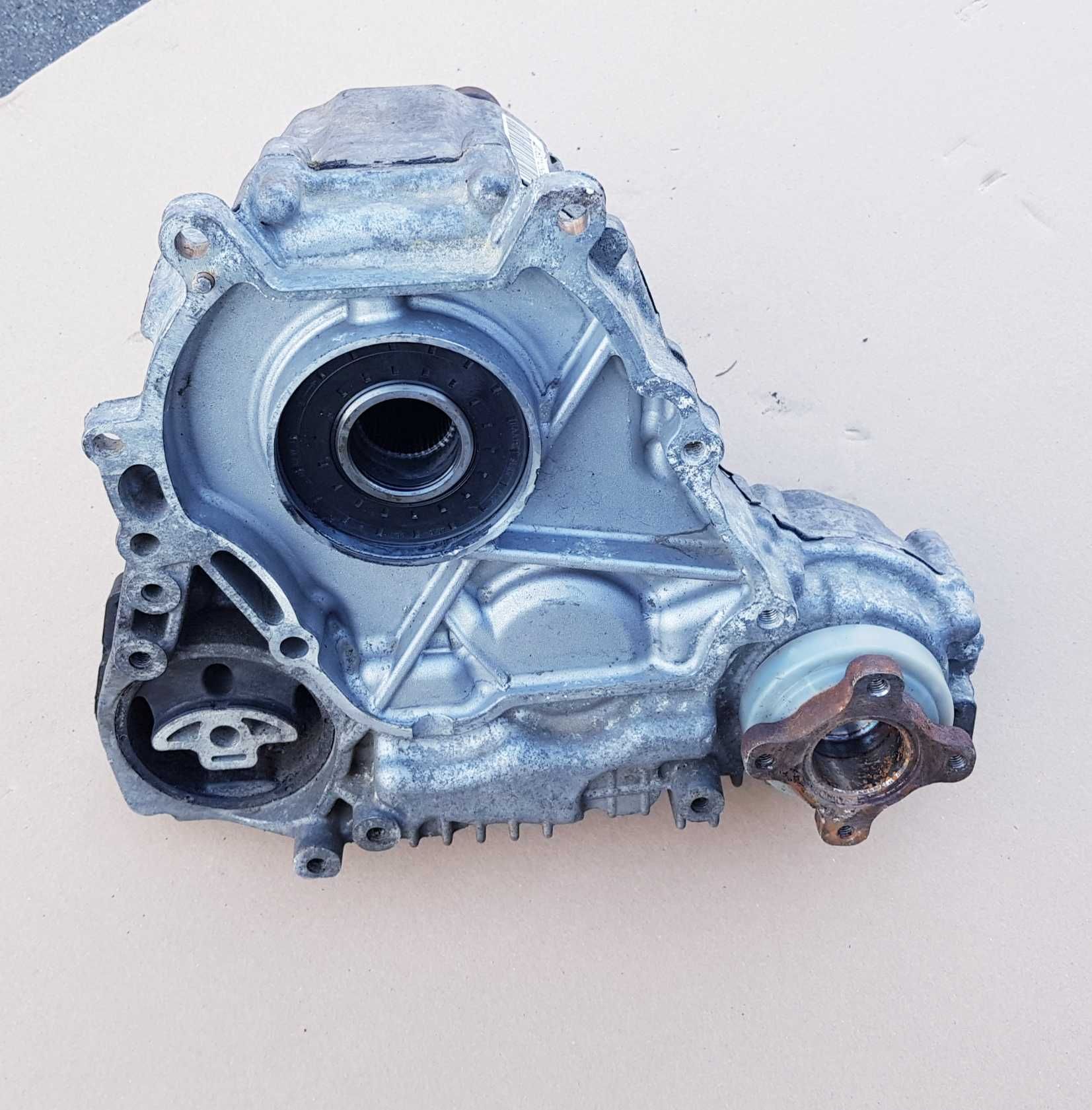 BMW X1 E84 N47 Reduktor Skrzyni Biegów ATC35L 764‌376‌2 764‌375‌5