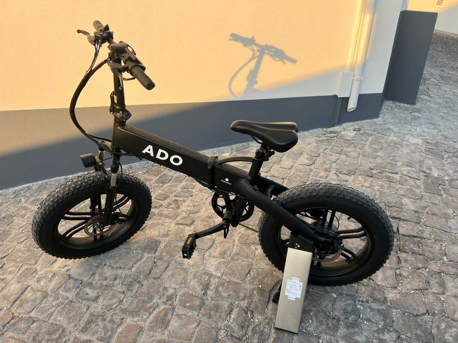 Vendo bicicleta elétrica ADO A20F, praticamente nova...