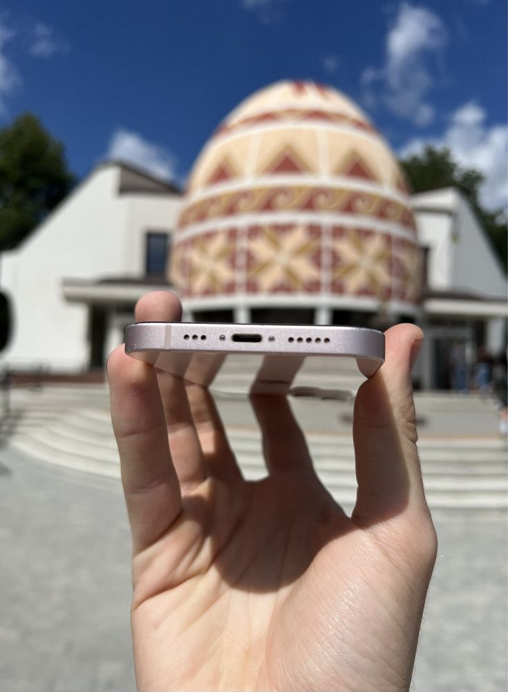 Iphone 13 рожевий