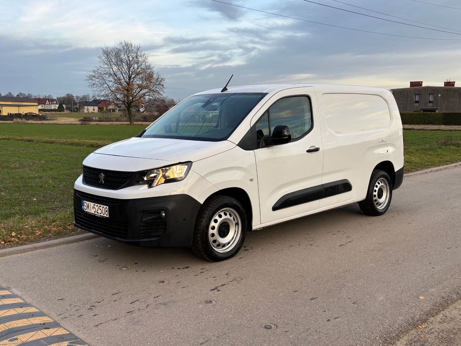 Peugeot Partner  Peugeot Partner Long 1,5 Hdi tylko 22000km dobrze wyposażony FV 23% b