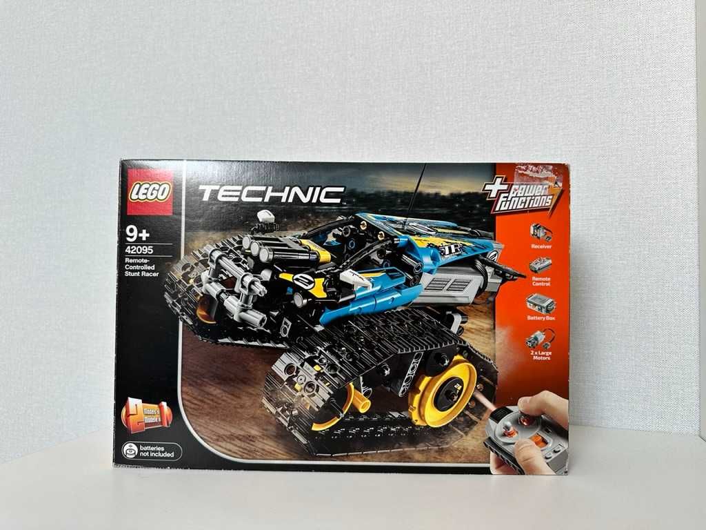 Конструктор LEGO Technic Швидкісний всюдихід на р/у (42095)