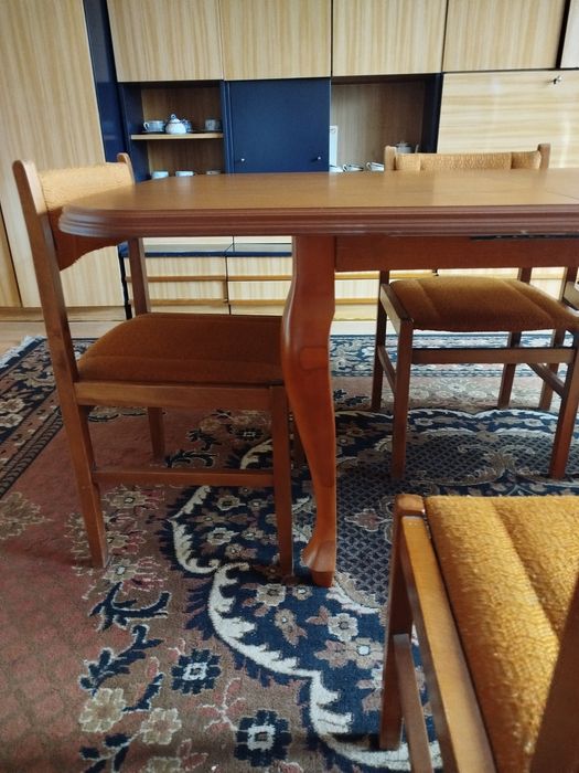 Stół do jadalni stan bardzo dobry