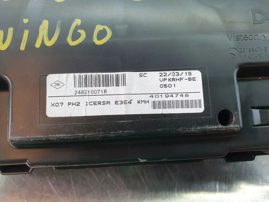 Quadrante / painel de instrumentos RENAULT Twingo III (BCM_)