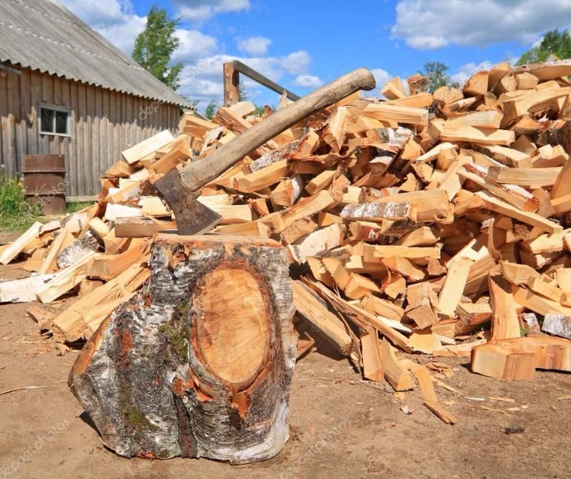 продаю дрова  уголь всех марок, торфобрикет,