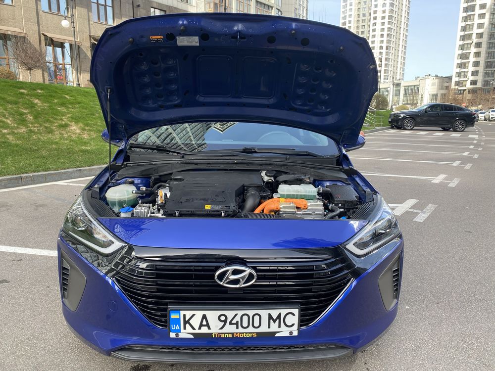 Продам Hyundai IONIQ 2019 року гібрид