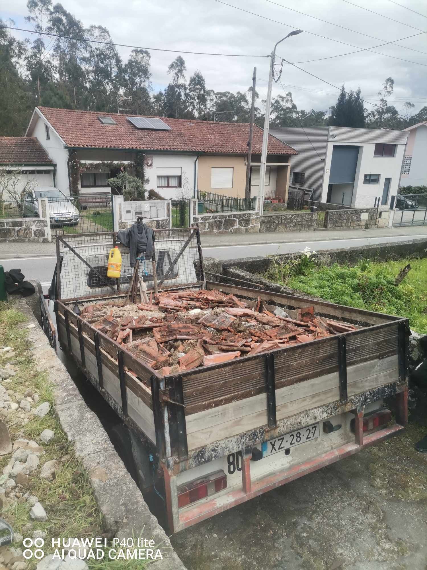 Faço cargas de Entulho Madeira Pladur Resíduos