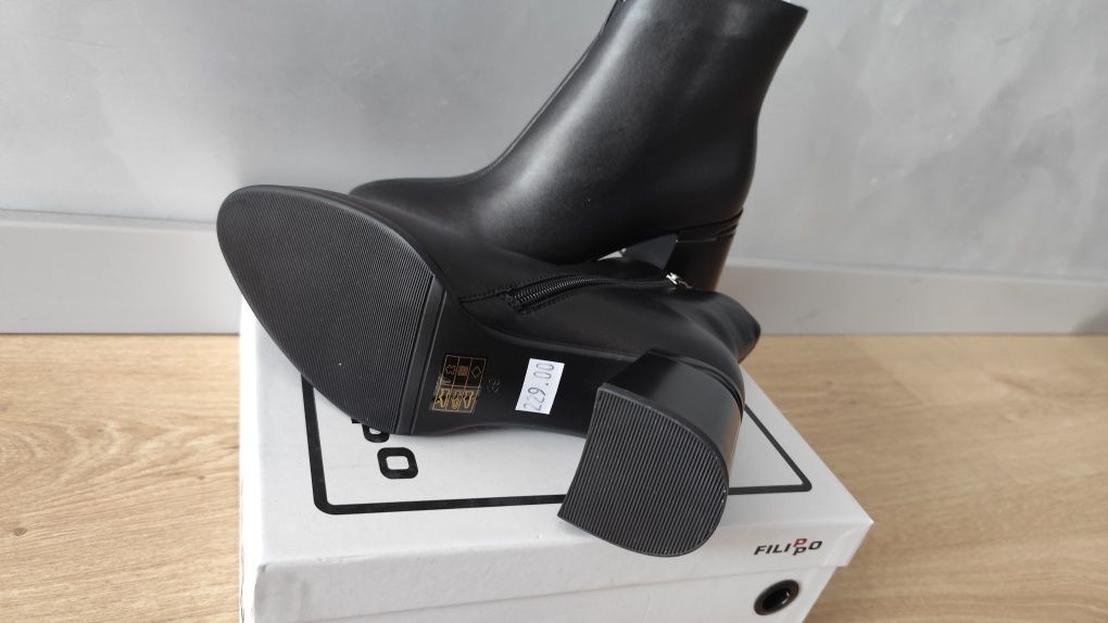 Nowe botki eleganckie czarne obcas skóra naturalna Filippo 39