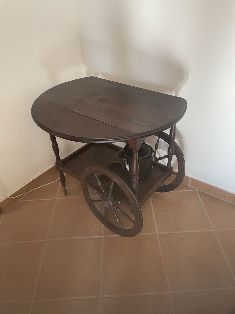 Carrinho bar para sala de madeira