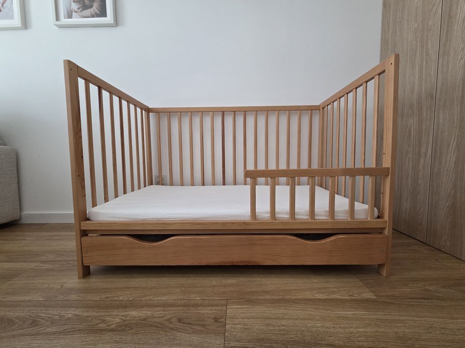 Łóżeczko niemowlęce z szufladą Magda 120x60 Kolor złoty dąb