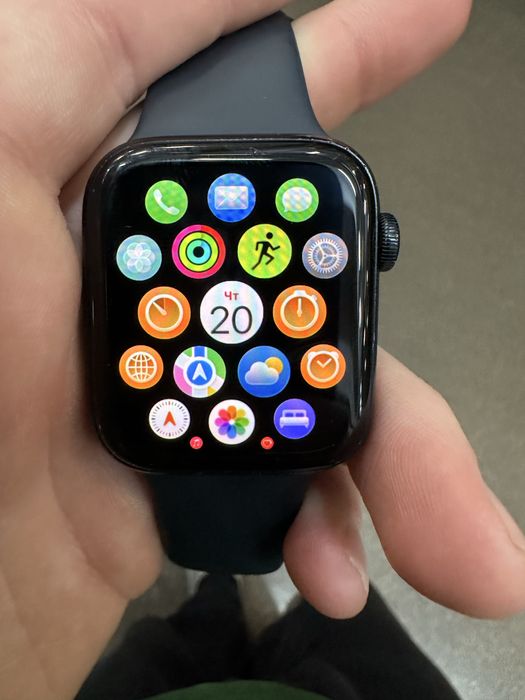 Apple Watch SE 2 2023