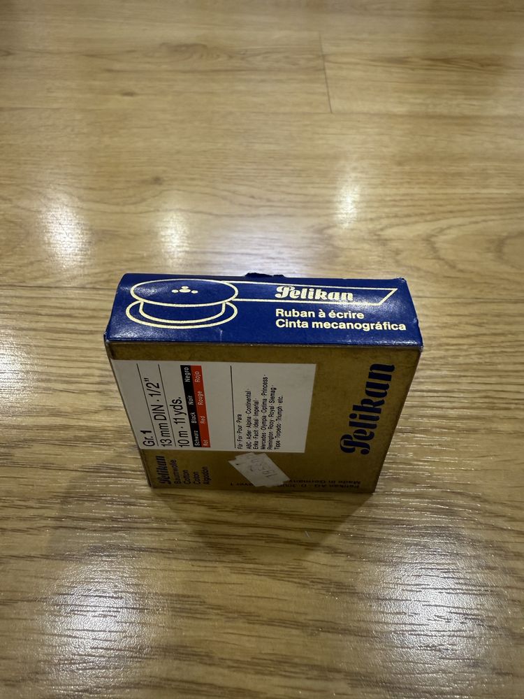 Fita Pelikan vintage maquina escrever