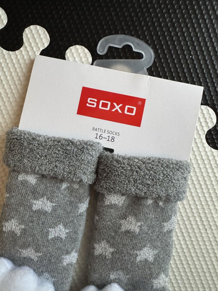 Skarpetki niemowlęce z grzechotką chmurka r. 16-18 SOXO
