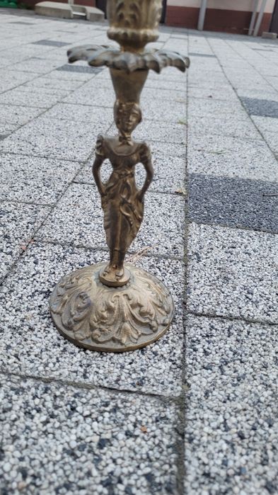 Świecznik z mosiądzu