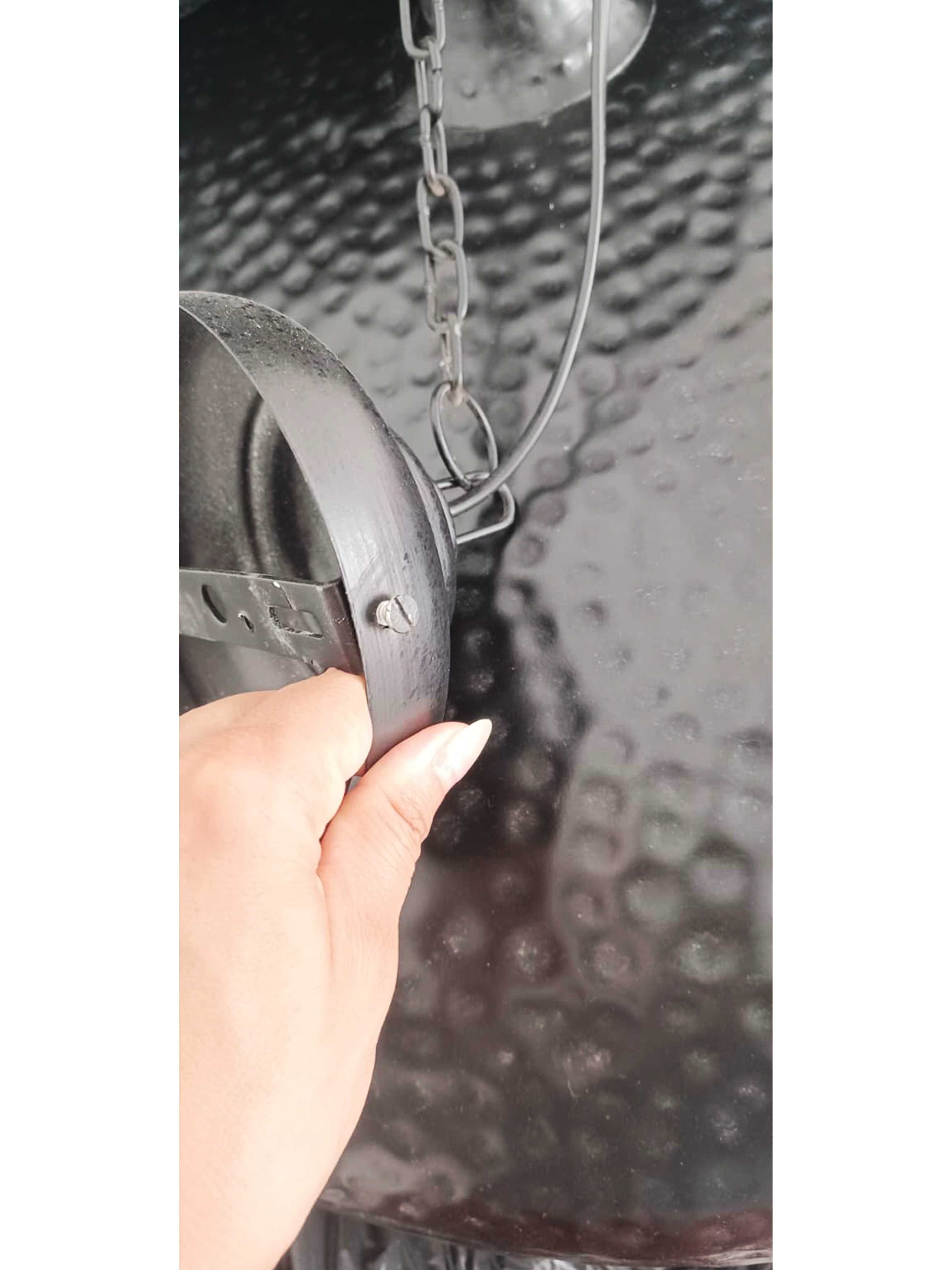 CANDEEIRO INDUSTRIAL - em metal preto e dourado (80 cm de diâmetro)