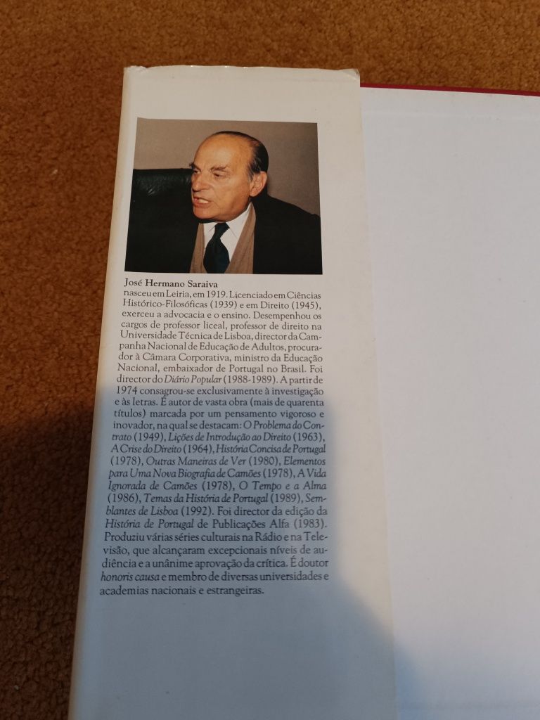 Livro "História de Portugal", de José Hermano Saraiva (portes grátis)