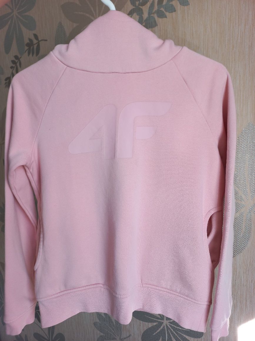 Худі   4F      .
