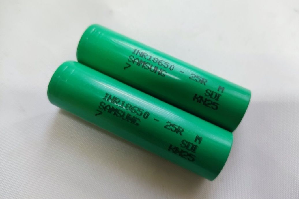 3 sztuki 25r Samsung