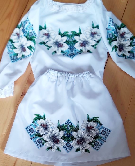 Вишиванка костюм із бісеру
