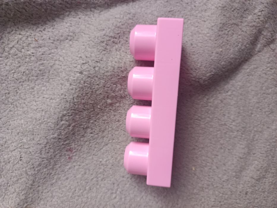 M klocek  figurka plastikowa