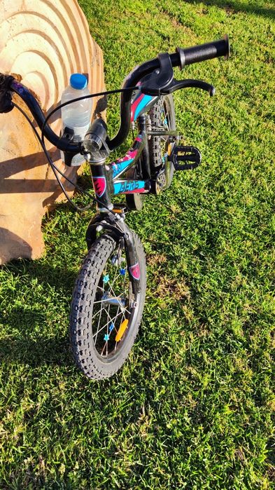 Bicicleta de criança 4-6 anos preta