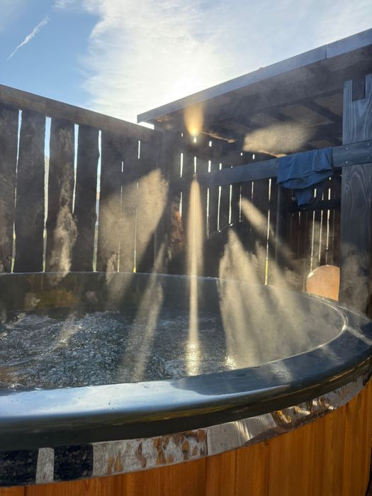 Czarne Domki nad jeziorem w Łagowie z balią/ jacuzzi