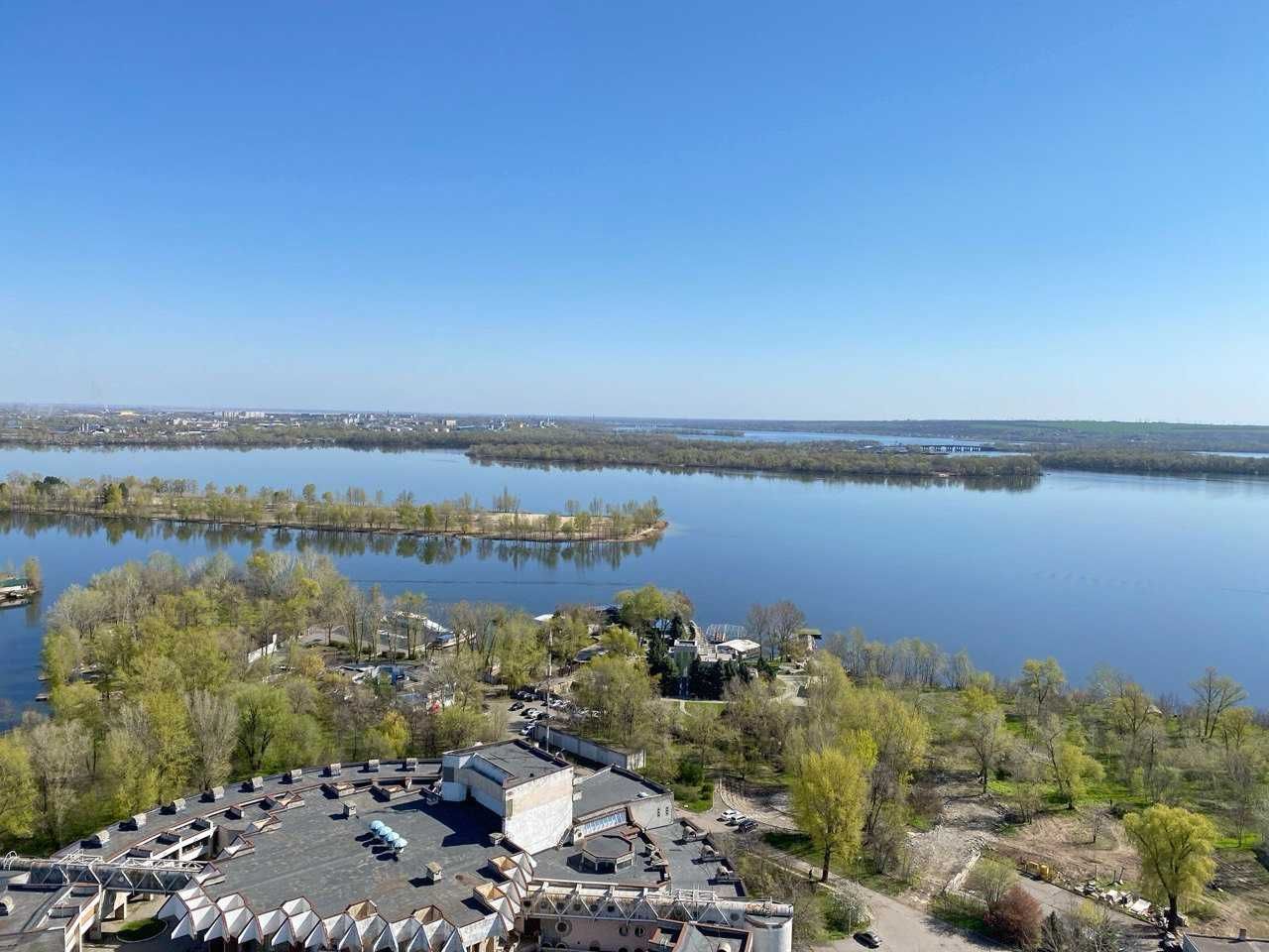 Продам 3 комнатную квартиру Бартоломео, после строителей