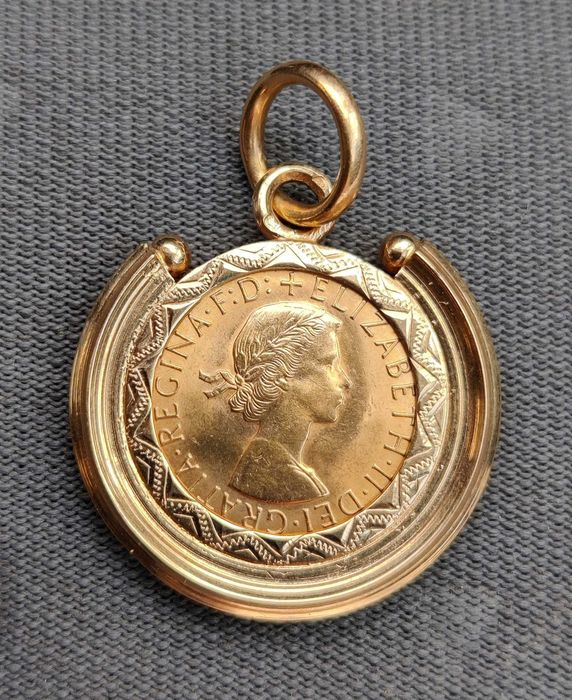 Elizabeth II Dei Gratia Regina F.D (Goldcoin, Pound)