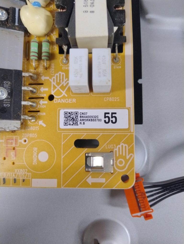 Płyta głowna, zasilacz, głośniki, pilot Samsung UE49NU7102K