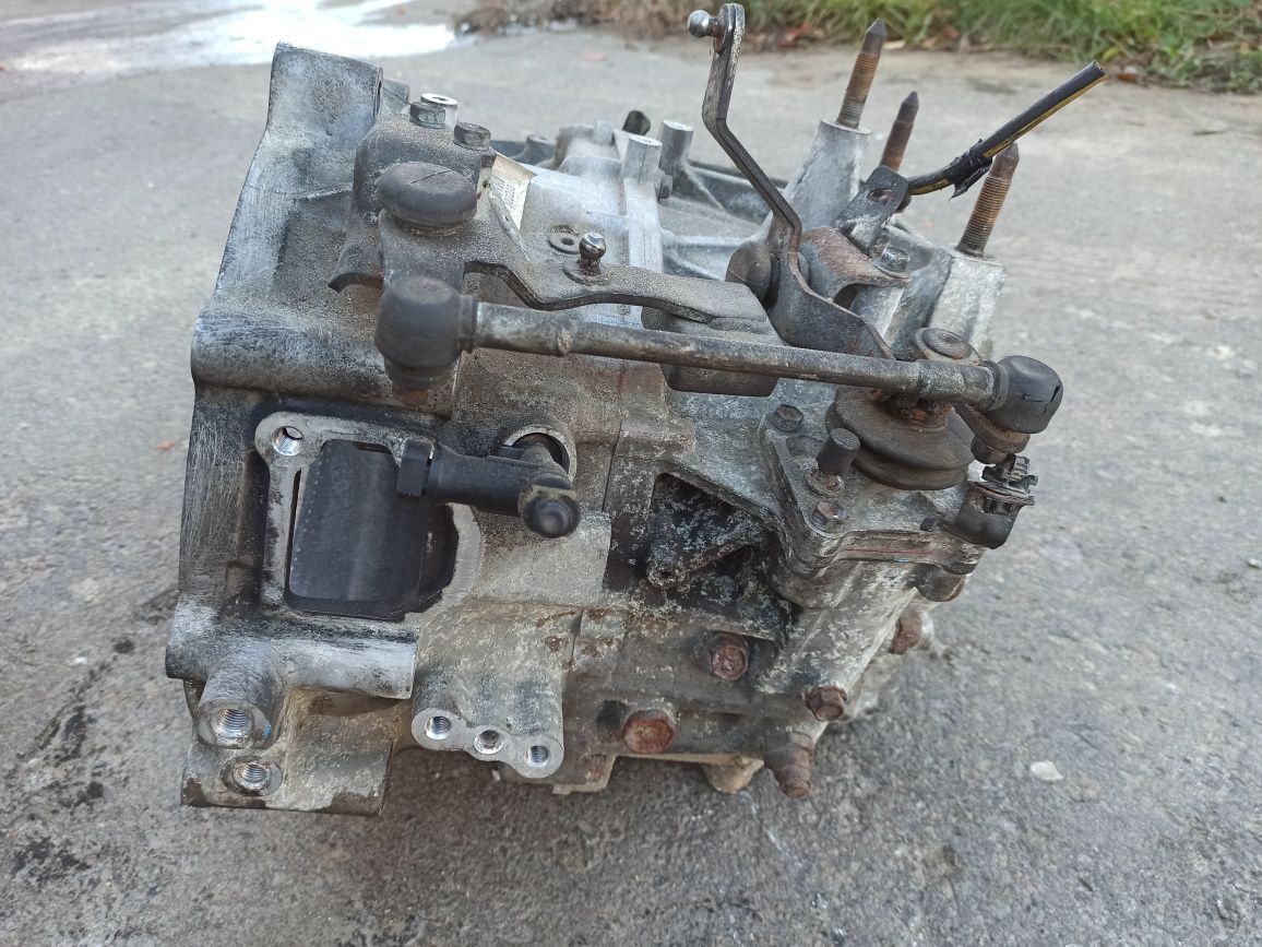 МКПП коробка передач w6mba-1-acz Mitsubishi Outlander XL 2.0d 6-ст